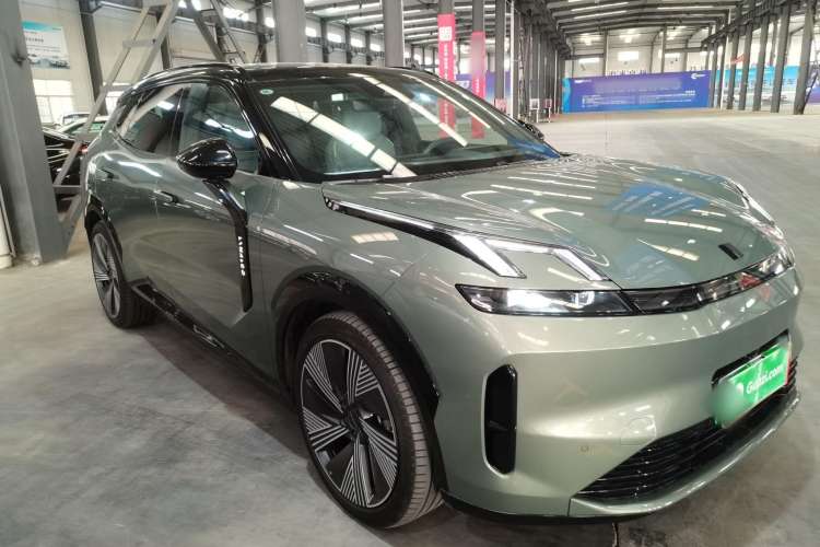 Used Lynk & Co 08 EM-P 2023 220km All-Wheel-Drive Performance Halo
