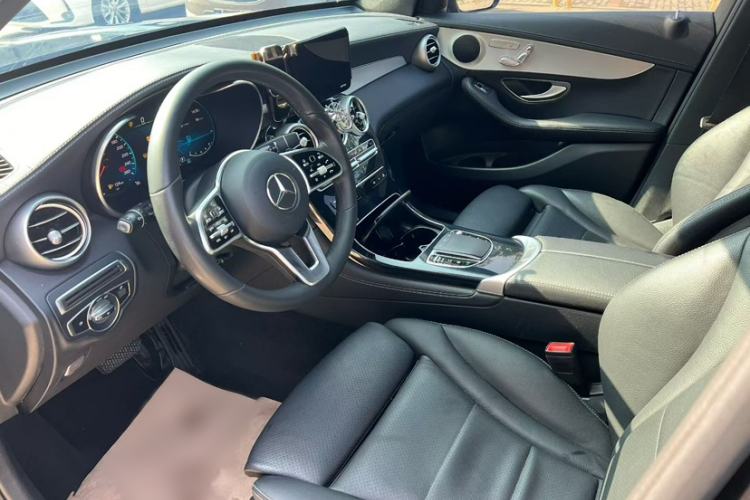 Used Mercedes-Benz GLC 2021 GLC 260 L 4MATIC Dynamic Edition
