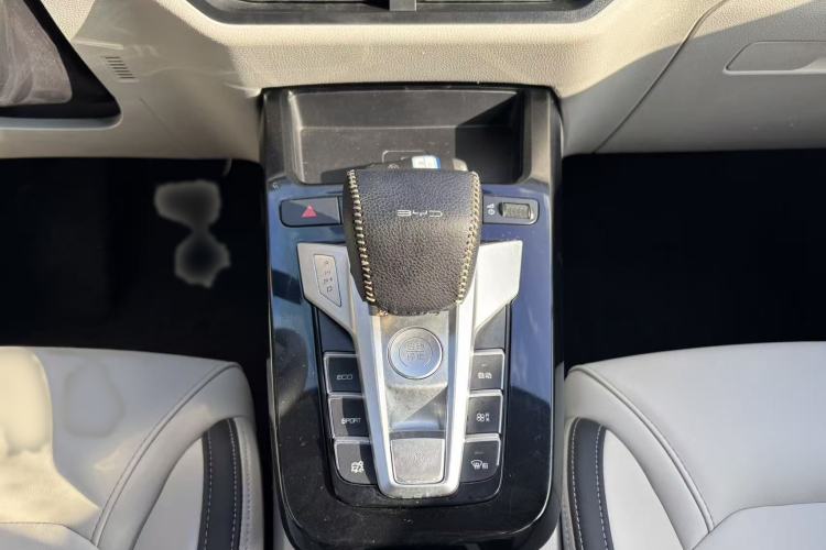 Used BYD Yuan Pro 2021 "Love for a Lifetime" Edition
