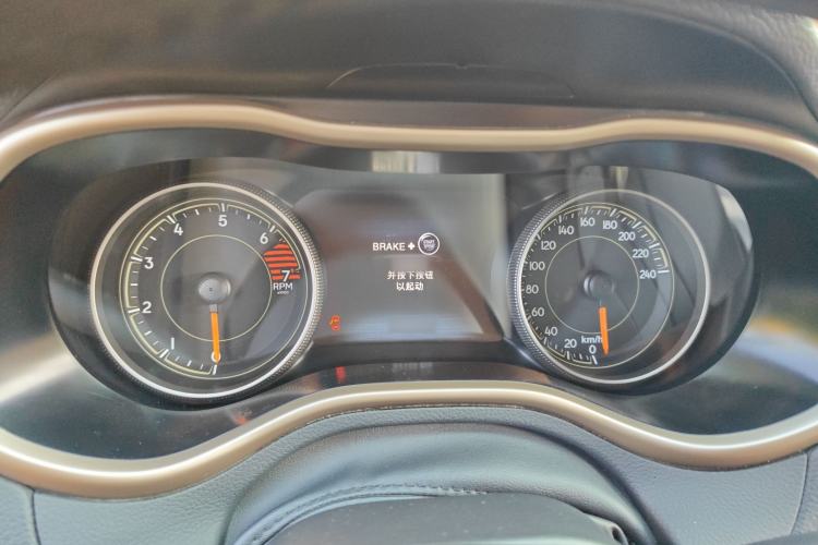 Used  Cherokee 2016 2.0L Smart Version
