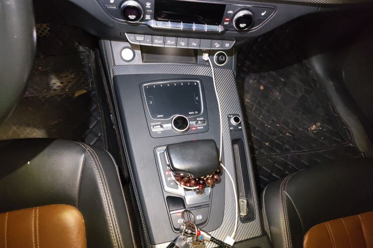 Used Audi Q5L 2020 45 TFSI Prestige Fashion Model