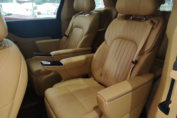 Used VOYAH Dream 2025 PHEV Four-Wheel-Drive Flagship Kunpeng Edition