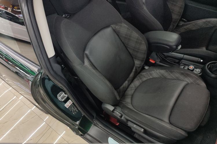 Used  MINI 2016 1.5T COOPER
