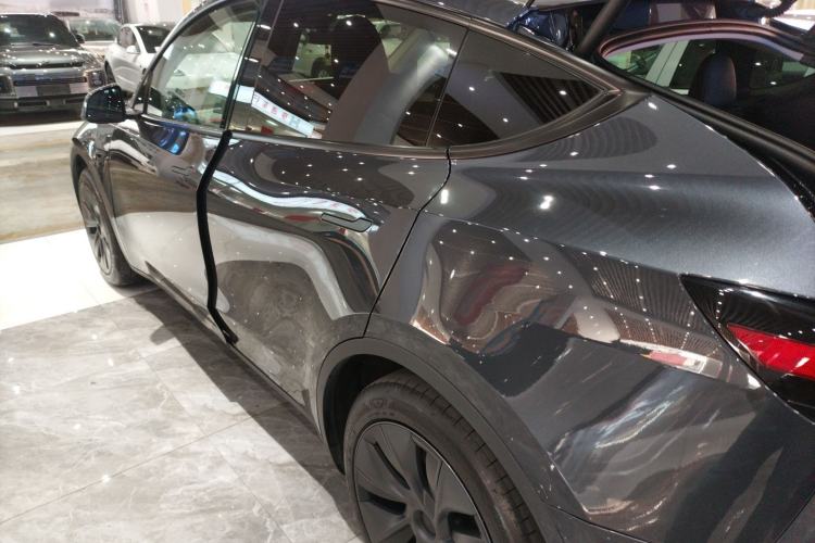 Used Tesla Model Y 2024 Rear-Wheel-Drive Version
