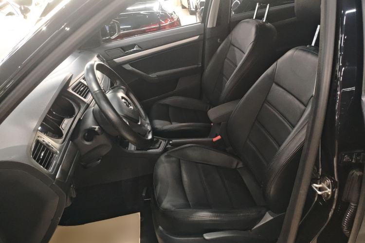 Used Volkswagen Lavida 2015 1.6L Automatic Fashion Edition
