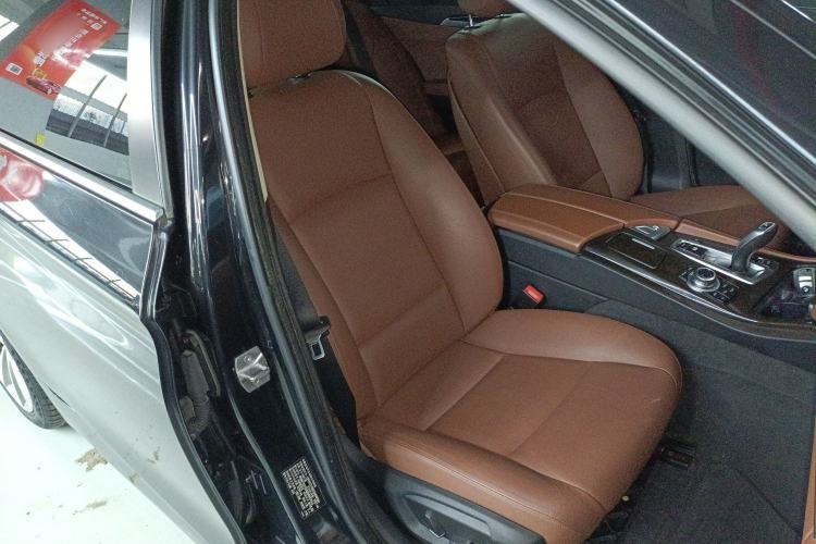 Used BMW 5 Series 2017 525Li Leading Model
