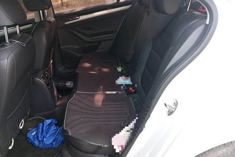 Used Volkswagen Sagitar 2017 230TSI Automatic Comfort Version
