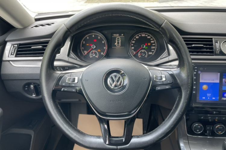 Used Volkswagen Passat 2017 330TSI DSG Luxury Edition