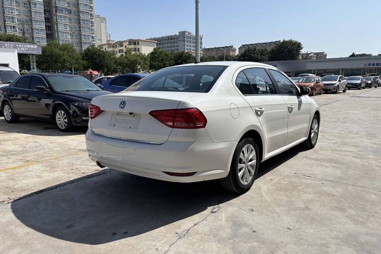 Used Volkswagen Lavida 2017 1.6L Automatic Comfort Edition
