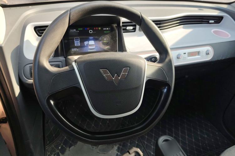 Used Wuling Hongguang MINIEV 2022 Macaron Premium Model – Lithium Iron Phosphate
