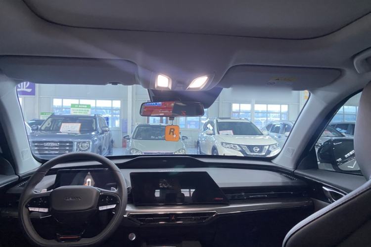 Used Oshan Z6 2022 Blue Whale 1.5T DCT Smart Edition
