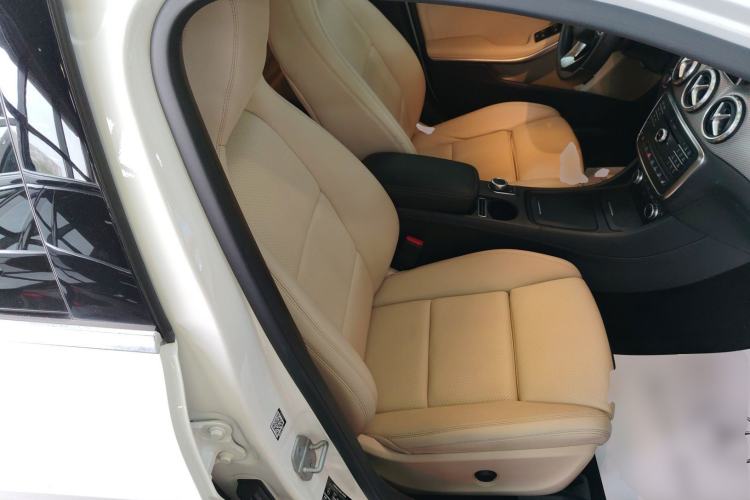 Used Mercedes-Benz GLA 2016 GLA 220 4MATIC Luxury Model