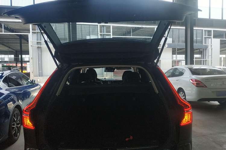 Used Volvo XC60 2018 T5 4x4 Zhiyi Edition
