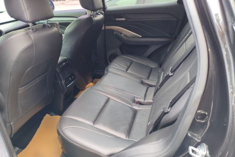 Used Wey VV6 2018 2.0T Two-Wheel Drive Flagship Version China V Standard
