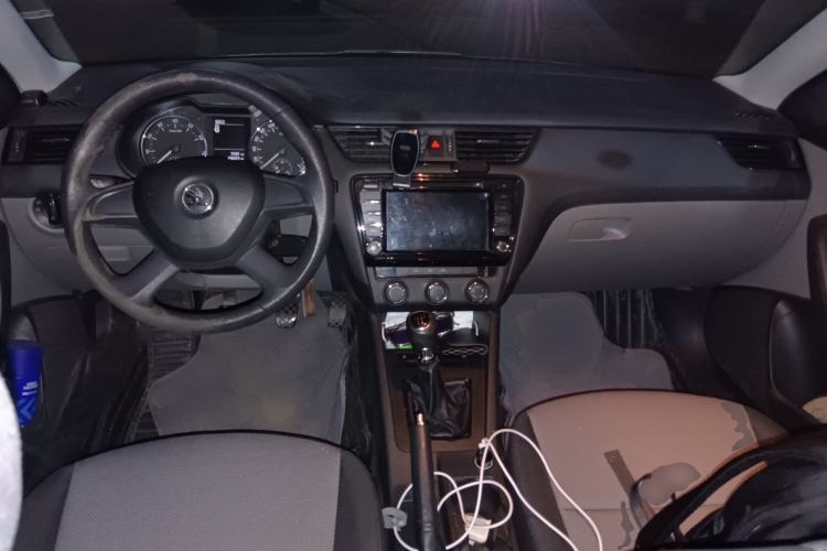 Used Skoda Octavia 2015 1.6L Manual Eado Edition
