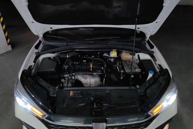 Used Roewe i5 2021 Revised Version 1.5L CVT Diamond Edition
