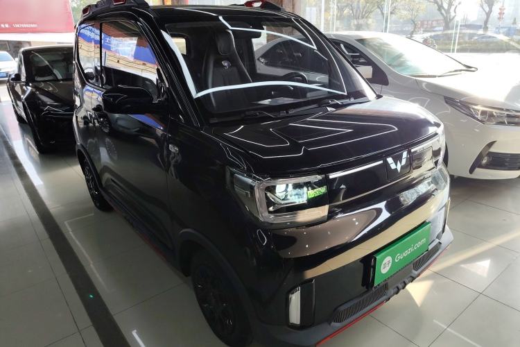 Used Wuling Hongguang MINIEV 2022 GAMEBOY 200km Gaming Edition with Lithium Iron Phosphate
