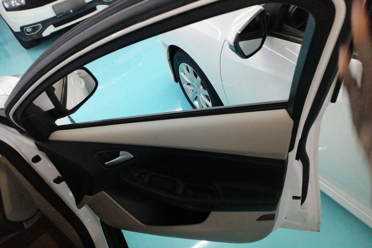 Used Ford Focus 2017 Sedan 1.6L Automatic Comfort Plus SmartDrive Edition
