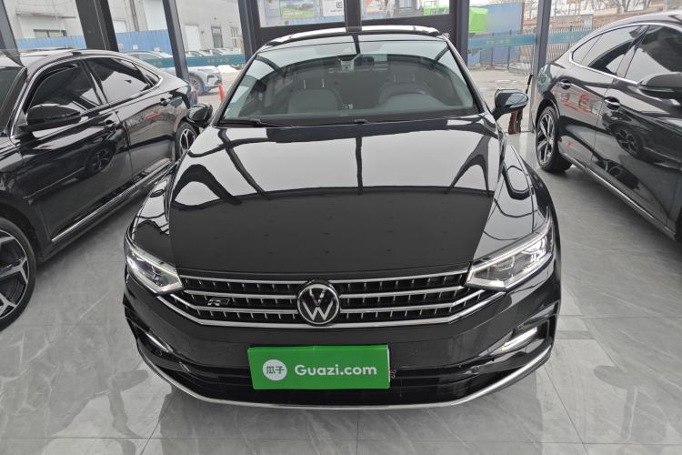 Used Volkswagen Magotan 2023 2 Million Units Limited Edition 330TSI DSG Leading Version