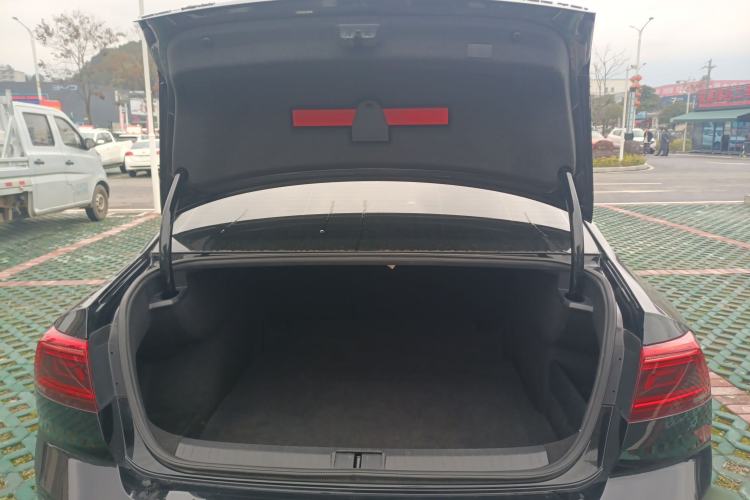 Used Volkswagen Magotan 2020 280TSI DSG Comfort Edition
