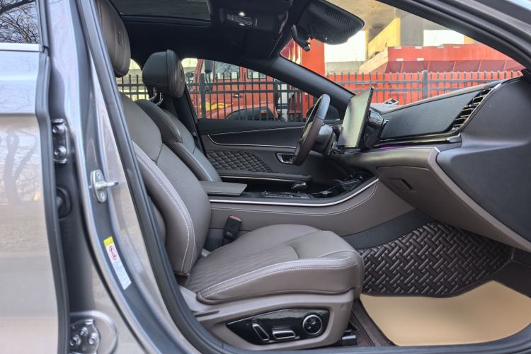 Used BYD Han 2023 DM-i Champion Edition 121KM Prestige Model