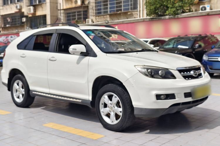 Used BYD S6 2014 2.0L Manual Luxury 5-Seater
