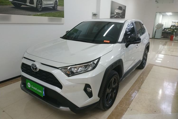 Used Toyota RAV4 2022 2.0L CVT 4x4 Style Plus Edition

