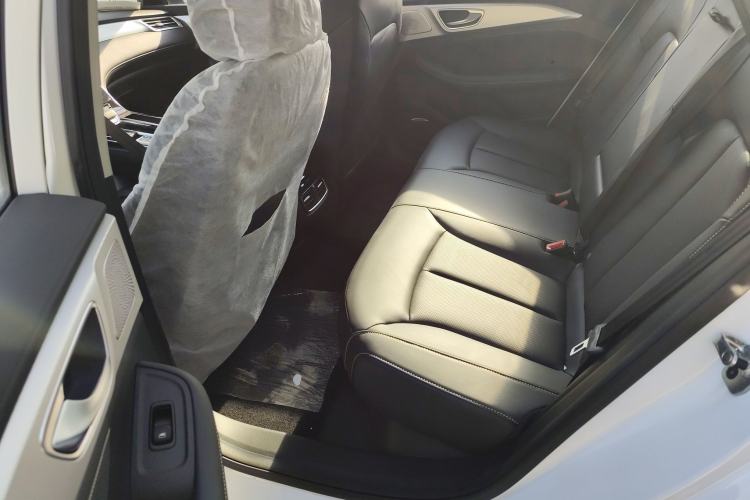 Used Roewe i6 MAX New Energy 2023 EV 420 Skyroof Special Edition
