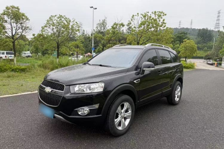 Used Chevrolet Captiva 2012 2.4L 4x4 Flagship Edition 7 Seats
