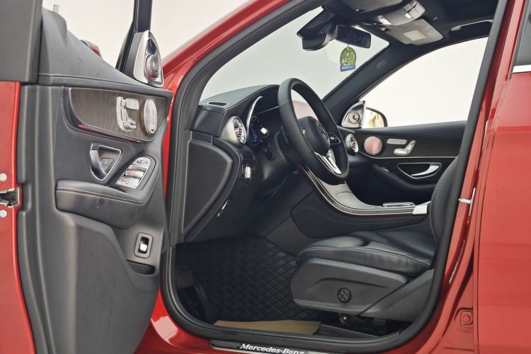 Used Mercedes-Benz GLC 2020 GLC 300 L 4MATIC Dynamic Edition
