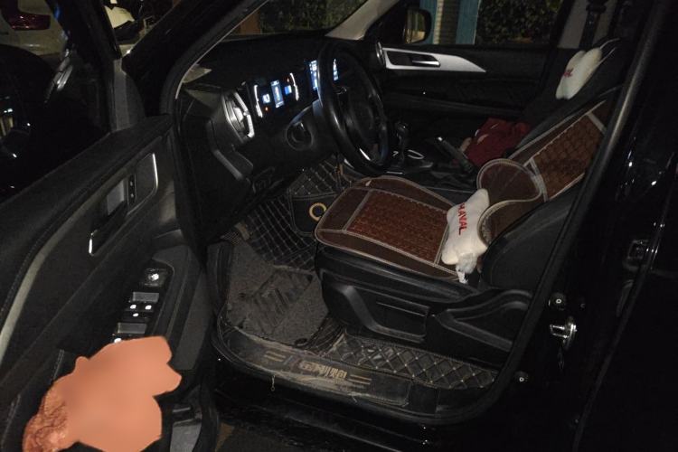 Used Great Wall King Kong Poer 2022 2.0T Manual Diesel Two-Wheel Drive Elite Version with Long Bed GW4D20M
