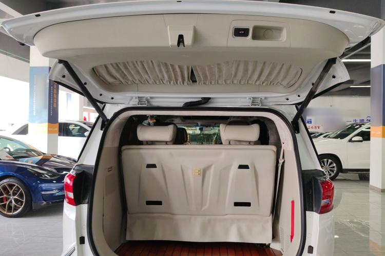 Used Buick GL8 2018 ES 28T Comfort Model China VI Standard