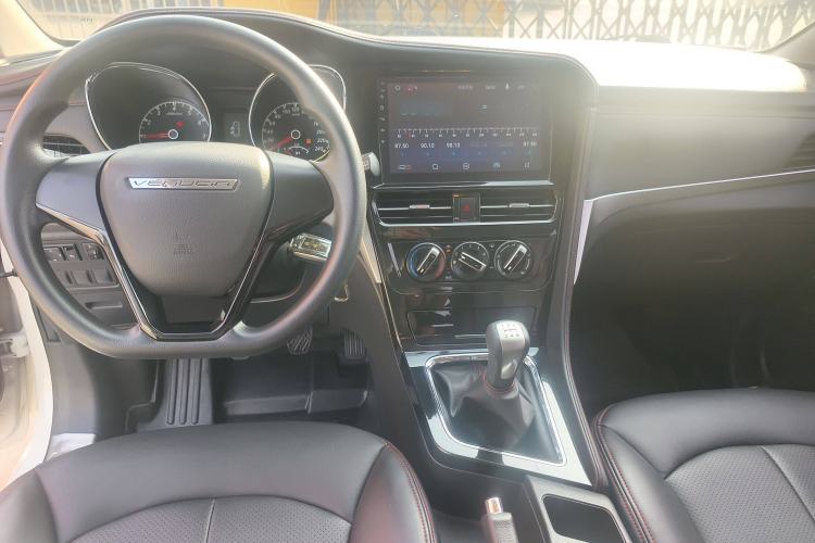 Used Venucia T70 2018 1.6L Manual Enjoyment Edition
