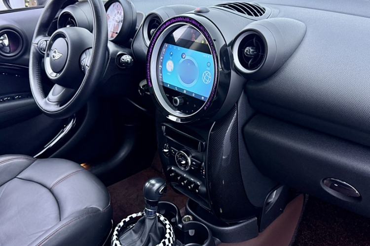 Used  Countryman 2014 1.6L COOPER Fun
