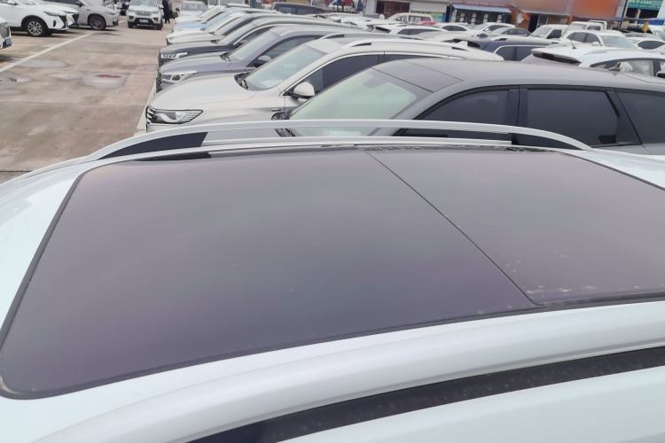 Used Roewe RX5 2025 PLUS 330TGI Automatic Trendsetting Smart Edition
