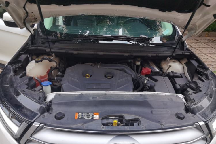 Used Ford Edge 2015 2.0T GTDi 4x4 High-Grade Model
