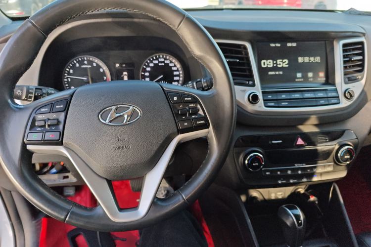 Used Hyundai Tucson 2015 1.6T Dual-Clutch Two-Wheel-Drive Smart Model