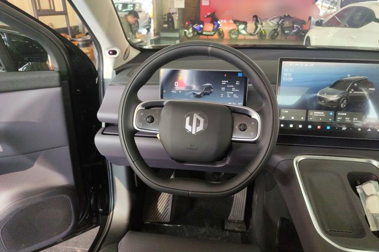 Used Leapmotor C16 2026 Extended-Range 280 LiDAR Zhizun Edition 6 Seats
