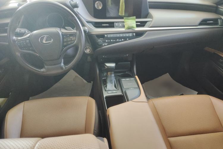 Used Lexus ES 2020 200 Excellence Edition