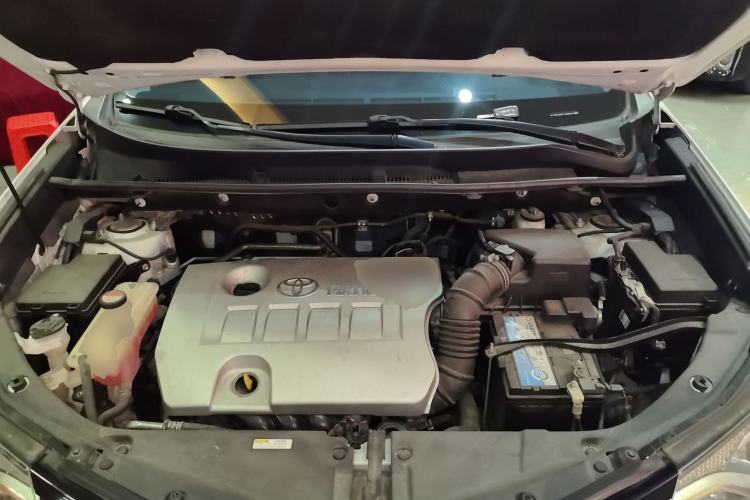 Used Toyota RAV4 2016 2.0L CVT Two-Wheel Drive Urban Edition China V Standard