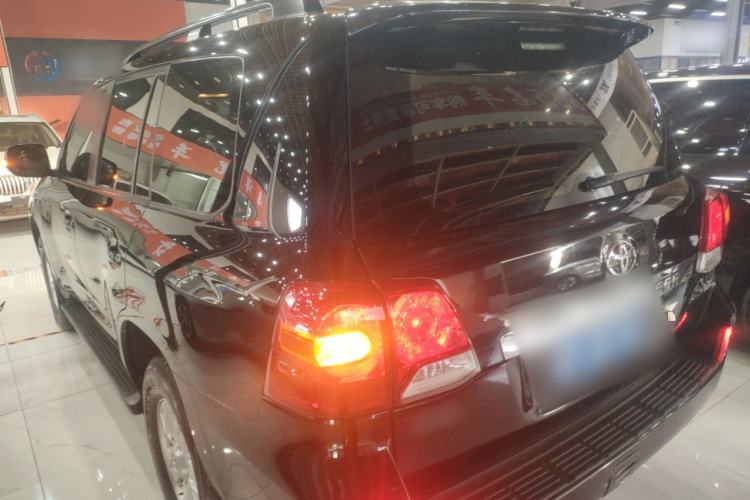 Used Toyota Land Cruiser 2012 4.0L Automatic VX