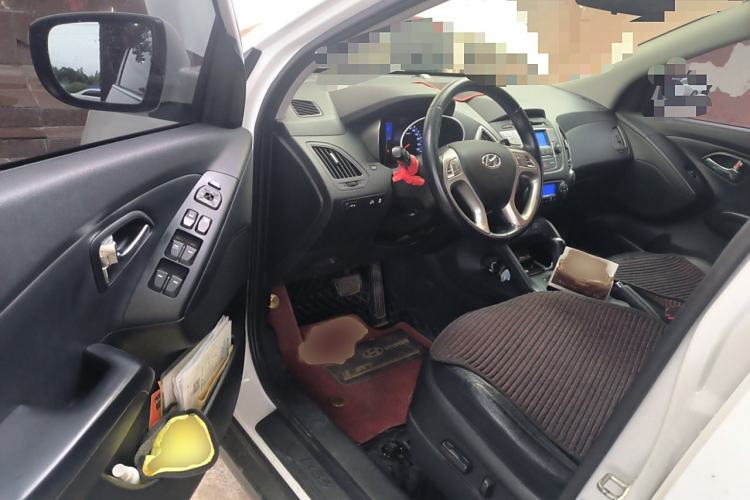 Used Hyundai ix35 2015 2.0L Automatic 2WD Smart Version China V Standard
