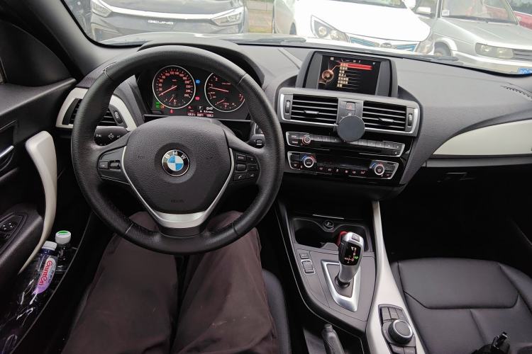 Used BMW 2 Series 2017 220i Convertible Coupe Leading Model
