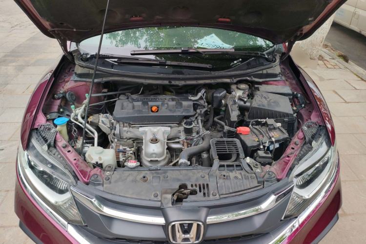 Used Honda Jade 2017 1.8L automatic Comfort version 5 seats
