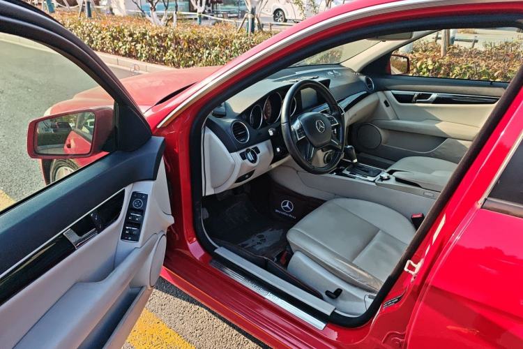 Used Mercedes-Benz C-Class 2013 C 180 Classic Grand Edition