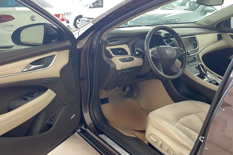 Used Buick LaCrosse 2016 30H Luxury Version
