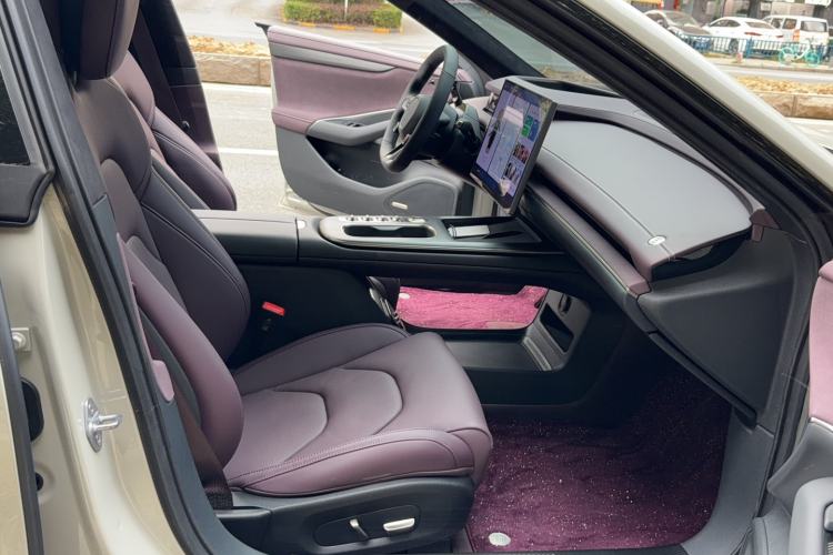 Used  SU7 2024 Four-Wheel Drive Ultra-Long Range Advanced Intelligent Driving Max Edition