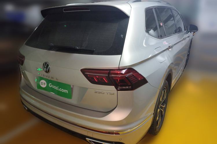 Used Volkswagen Tiguan L 2022 330TSI Automatic Two-Wheel Drive R-Line Enhanced Edition
