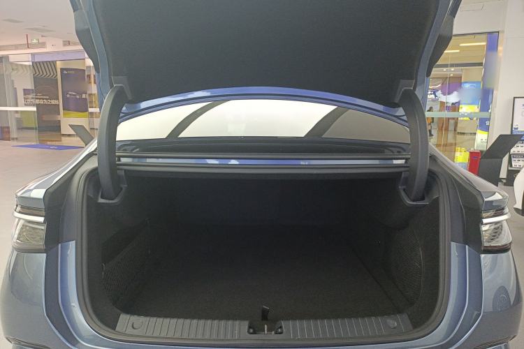 Used BYD Seal 2023 DM-i 1.5T 121km Prestige Model
