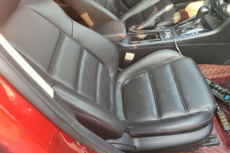 Used Mazda Atenza 2015 2.0L Blue Sky Luxury Edition
